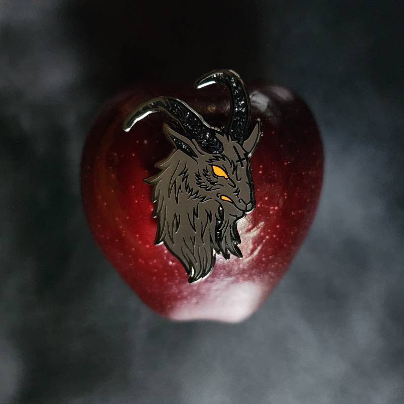 Follow Me To Hell Halloween 2022 - Emaille Pin Goat Dark Art Collab With Wulfnight, Fantasy Pin, Halloween Gothic Brosche von VIOLETBLACKDESIGN
