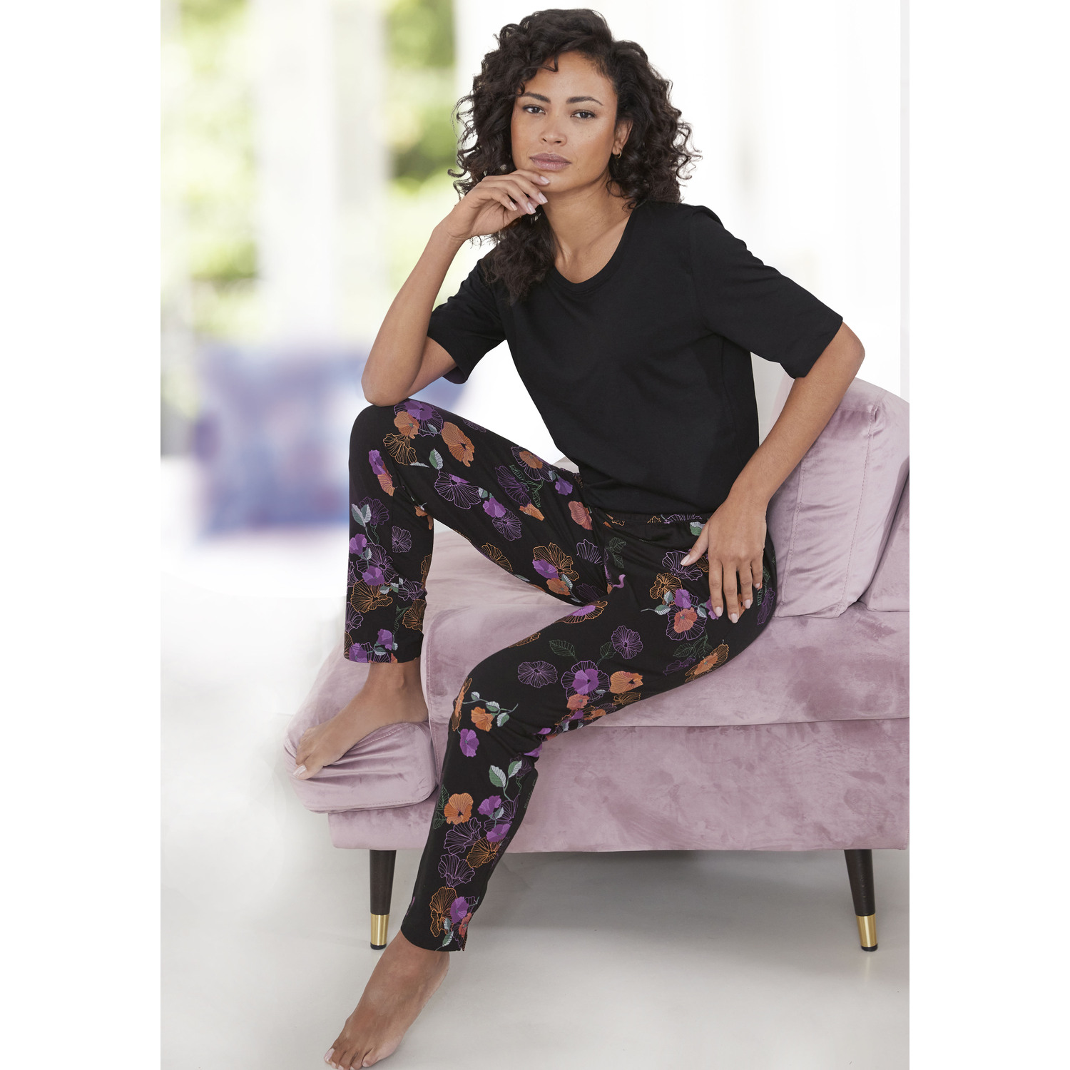 VIVANCE DREAMS Damen Pyjama schwarz geblümt Gr.32/34 VIVANCE DREAMS Damen Pyjama schwarz geblümt Gr.32/34 von VIVANCE DREAMS