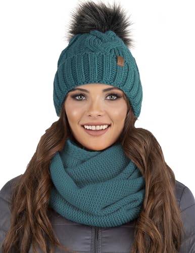 VIVISENCE Damen Bommelmütze Und Schal Set Warm Kopfbedeckung Und Halsbedeckung Für Herbst Und Winter Warm Dick, Wintermütze Mit Bommel, Winterset Für Frauen, Hergestellt In Der EU, Dunkeltürkis von VIVISENCE