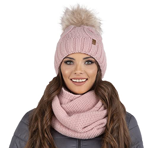 VIVISENCE Damen Bommelmütze Und Schal Set Warm Kopfbedeckung Und Halsbedeckung Für Herbst Und Winter Warm Dick, Wintermütze Mit Bommel, Winterset Für Frauen, Hergestellt In Der EU, Rosa von VIVISENCE