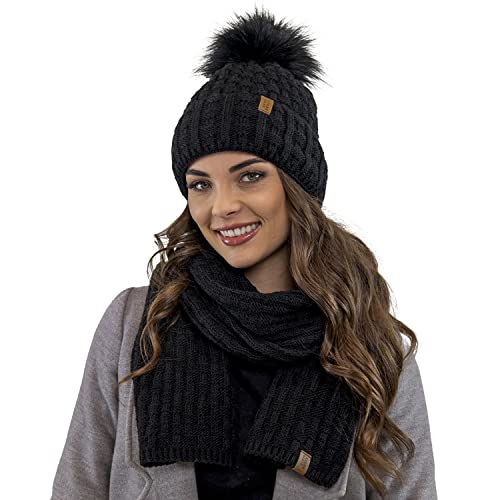 VIVISENCE Trendige Damen Winter Bommelmütze Mit Weichem Vlies-Innenfutter Aus Wärmendem Garn Antistatische Eigenschaften Perfekte Passform Für Kalte Wintertage Modisches Design, Schwarz,Einheitsgröße VIVISENCE Trendige Damen Winter Bommelmütze Mit Weichem Vlies-Innenfutter Aus Wärmendem Garn Antistatische Eigenschaften Perfekte Passform Für Kalte Wintertage Modisches Design, Schwarz,Einheitsgröße von VIVISENCE
