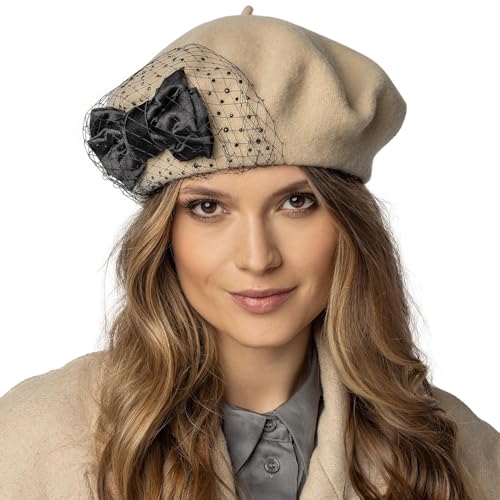 VIVISENCE Damen Baskenmütze Winter Aus Wolle Elegante Warm Und Gemütlich Frauen Herbst Mütze Mit Handgestickter Satinschleife Perfekte Passform Ideal Für Kalte Wintertage Modell, Beige,Einheitsgröße von VIVISENCE