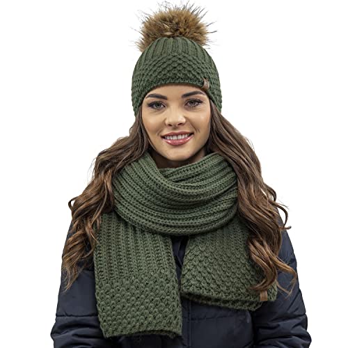 VIVISENCE Damen Mütze Mit Schal Set Mit Fleecefutter Wärme An Wintertagen 7016, Grün,Einheitsgröße von VIVISENCE