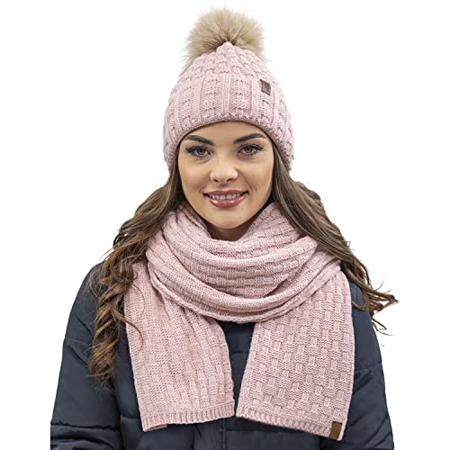 VIVISENCE Damen Bommelmütze Und Schal Set Warm Kopfbedeckung Und Halsbedeckung Für Herbst Und Winter Warm Dick, Wintermütze Mit Bommel, Winterset Für Frauen, Hergestellt In EU, Rosa von VIVISENCE