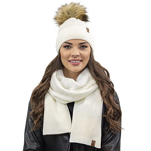 VIVISENCE Elegantes Damen Winter Set Aus Mütze Und Schal Mit Bommel Aus Warmem Garn Für Frauen Antistatische Perfekte Passform Für Elegante Und Sportliche Outfits, Ecru,Einheitsgröße VIVISENCE Elegantes Damen Winter Set Aus Mütze Und Schal Mit Bommel Aus Warmem Garn Für Frauen Antistatische Perfekte Passform Für Elegante Und Sportliche Outfits, Ecru,Einheitsgröße von VIVISENCE