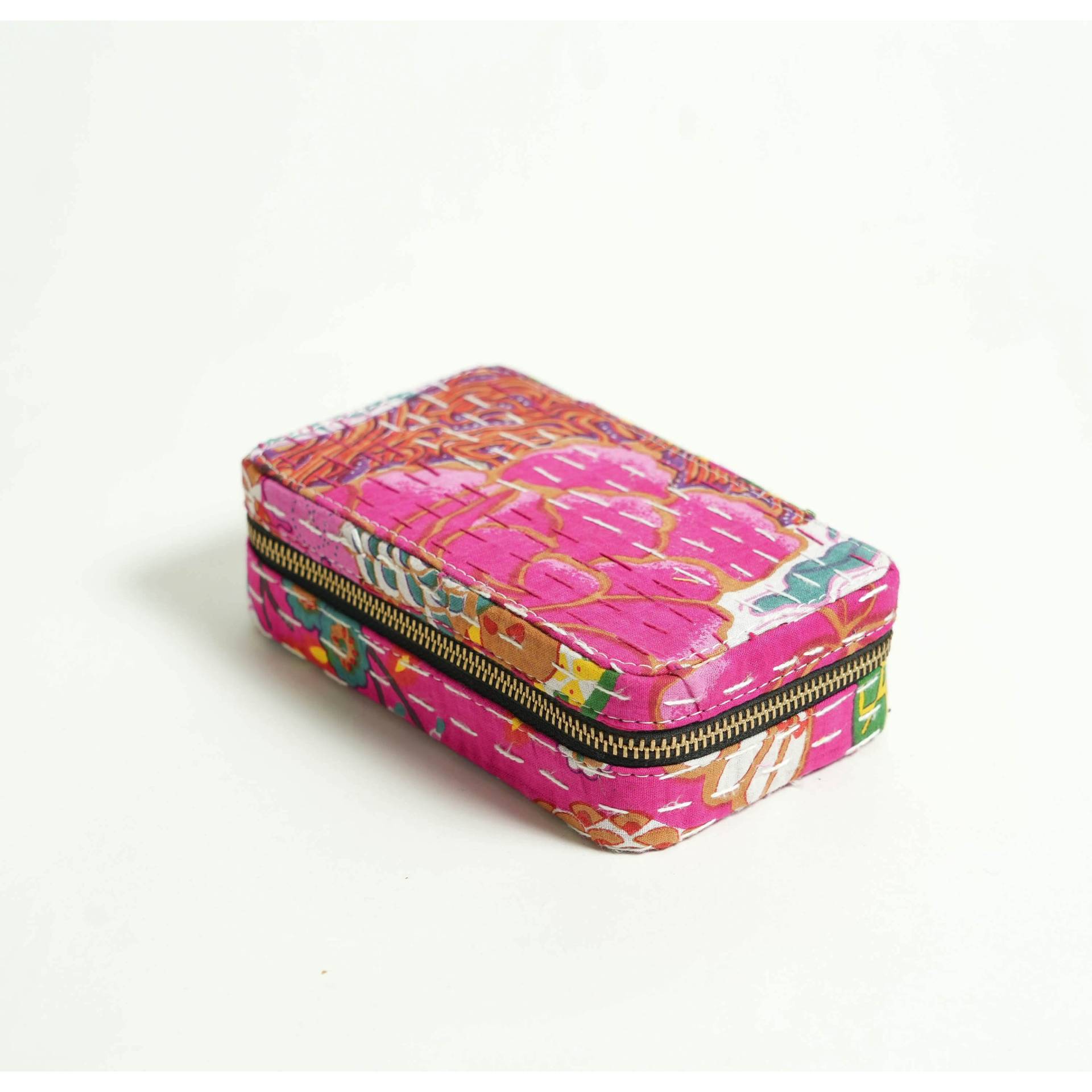 Kantha Hot Pink Rechteckige Schmuckschatulle, Reisegeschenk, Brautjungfer Geschenk von VLiving