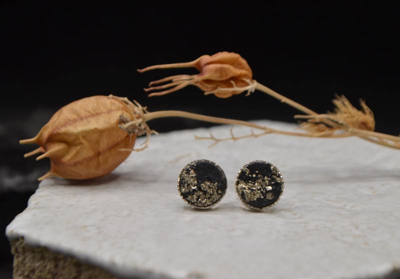 Pyrit - Und Schieferohrringe, 925Er Silberohrring, Rohsteinohrring, Minimaler Ohrstecker, Leichter Ohrring, Stiftknopf, Hergestellt in Italien von VMJewelryDesign