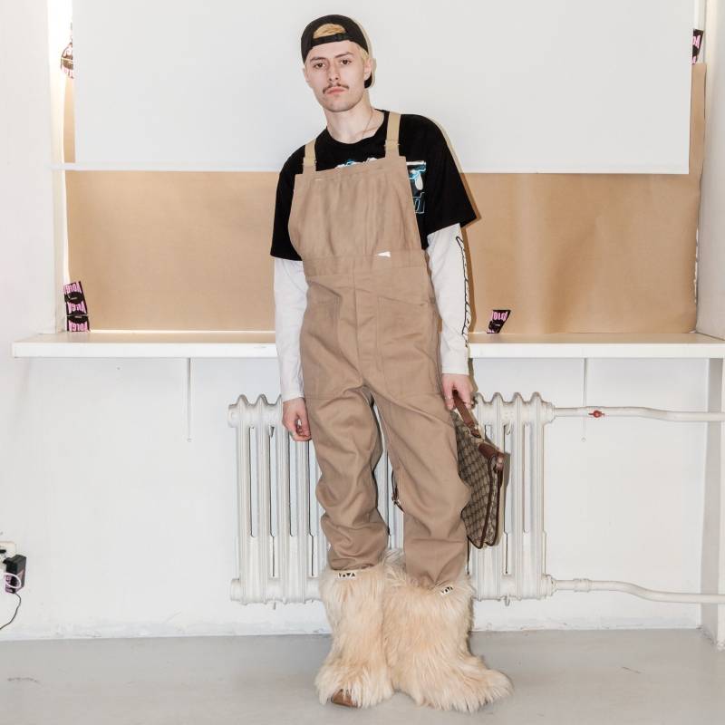 90Er Vintage Arbeiter Arbeitsuniform Latzhose in Erdnussbraun von VOLGAVINTAGE