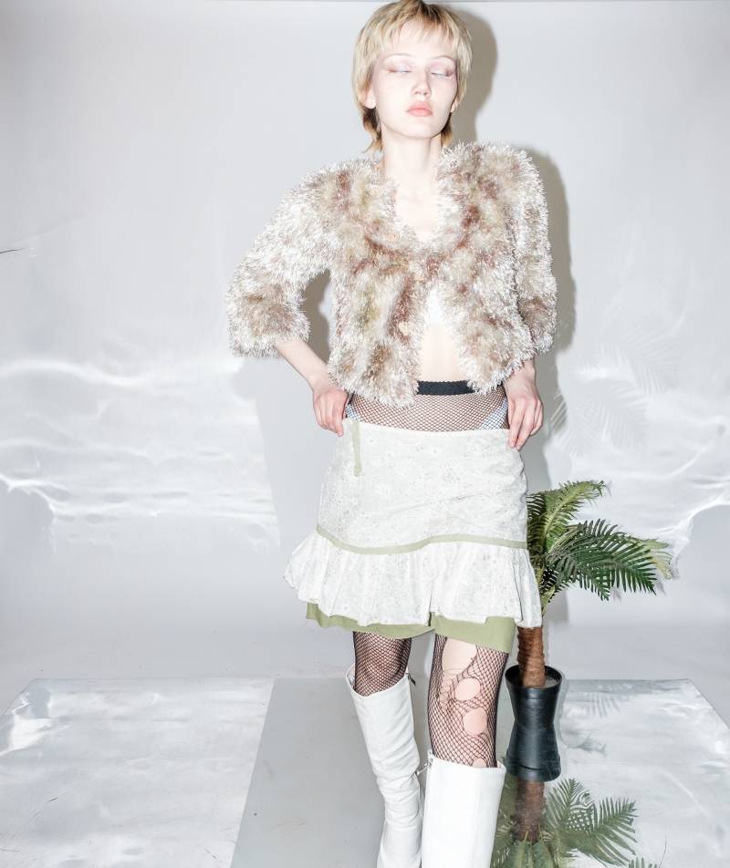 Vintage Y2K Süßer Rüschen Blumen Minirock in Beige & Grün von VOLGAVINTAGE