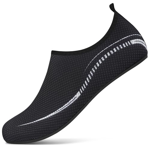 VOLHAL Badeschuh Damen Herren Wasserschuhe Neoprenschuhe Strandschuhe Aquaschuhe Surfschuhe Schwimmschuhe Wassersportschuhe Barfuß Schuhe Leicht Hausschuhe. Schwarz,44 EU von VOLHAL