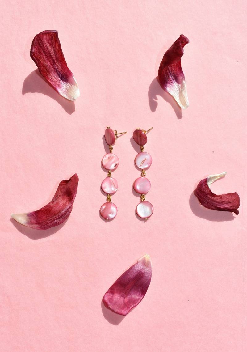 Geometric Mother Of Pearl Earrings From Round Elements Valora | Vrnq von VRNQ