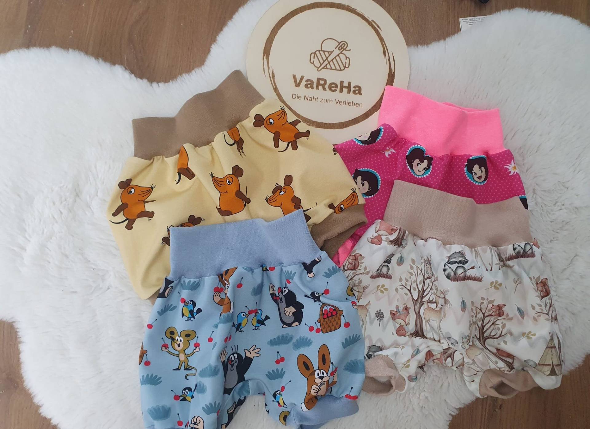 Kurze Pumphose/ Hose Größe 68 - 74 Mit Verschiedenen Mustern von VaReHaDesign