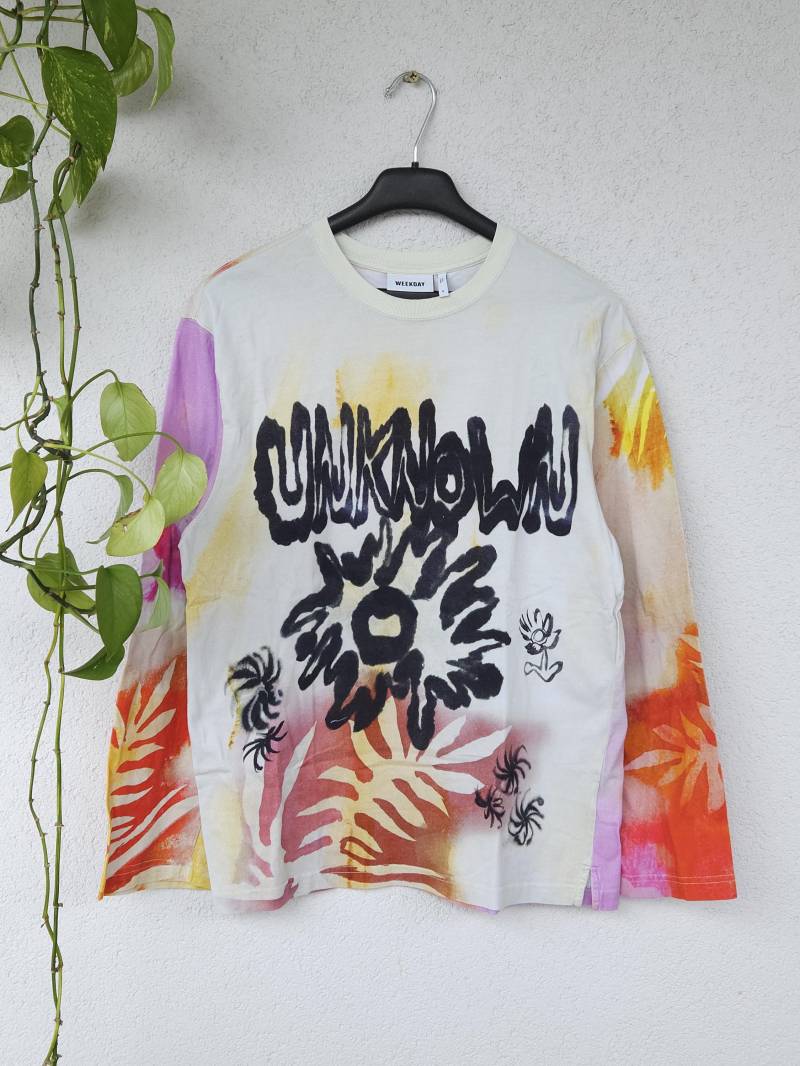 Graphic Sweatshirt Von Weekday Mit Leafprint Und Blumen Im Y2K Stil - Unisex Größe S Tie Dye Pullover Boho Hippie Graphic Sweatshirt Von Weekday Mit Leafprint Und Blumen Im Y2K Stil - Unisex Größe S Tie Dye Pullover Boho Hippie von VaiaVintage