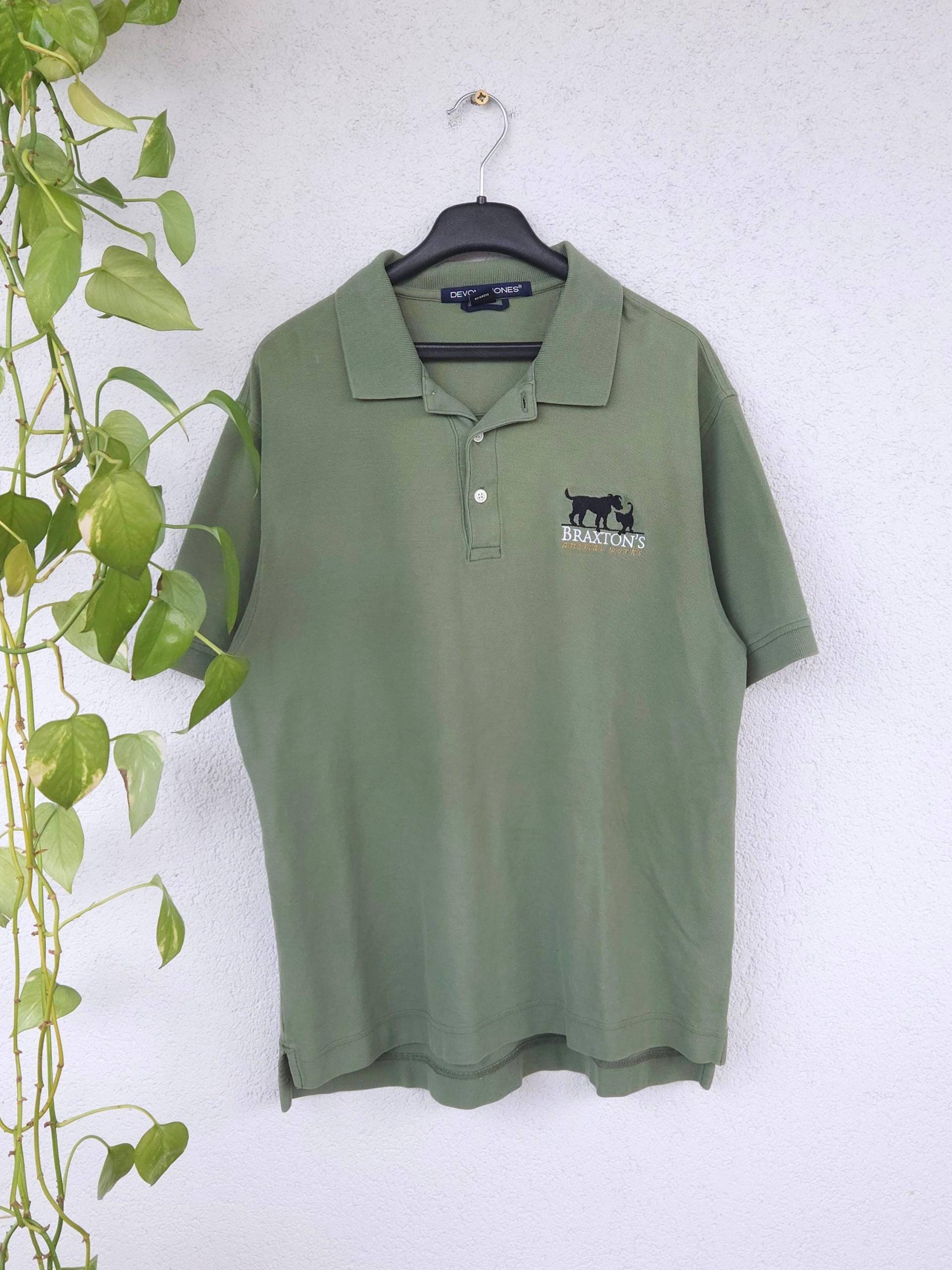 Vintage 90Er Polohemd Von Devon & Jones Kurzarm Shirt Short Sleeve Mit Aufstick "Braxton's Animal Work" Gr. S | M Grün Polo Poloshirt Sommer von VaiaVintage