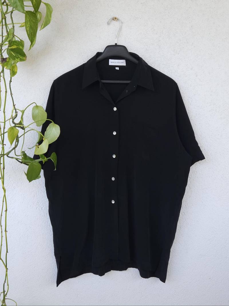 Vintage 90Er Seidenhemd Von Marco Visconti - Kurzarm Damen Größe 40 | L Schwarzes Luftiges Reine Seide Sommer Shirt von VaiaVintage