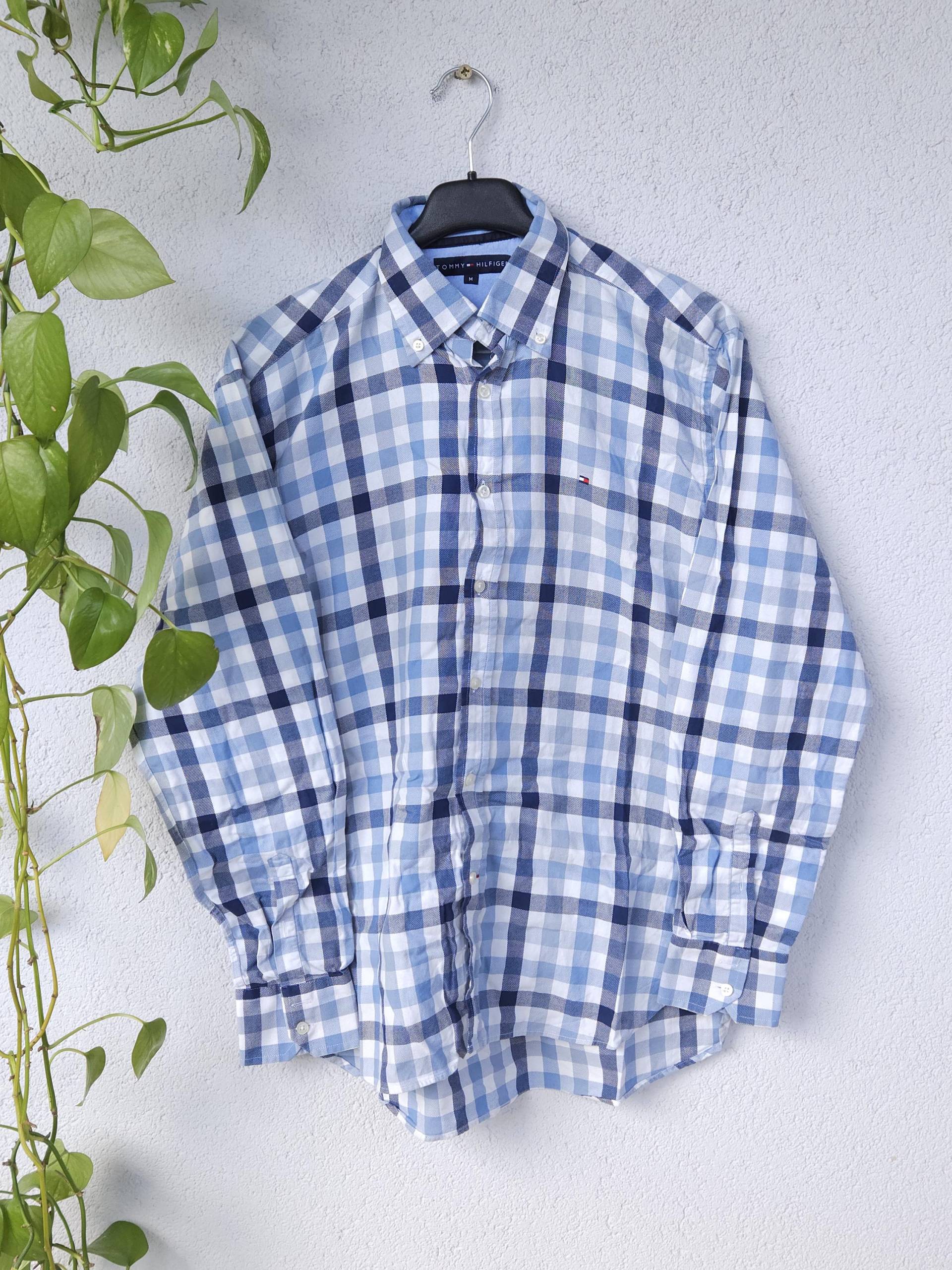 Vintage Tommy Hilfiger Hemd Langarm Kariertes Shirt Baumwolle Gr. M Casual Minimal Karomuster Retro 90Er von VaiaVintage