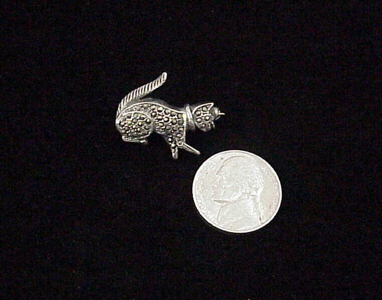 Jahrgang Marcasite Und Sterling Silber Kitty Pin Jahrgang Marcasite Und Sterling Silber Kitty Pin von VaillancourtGalleria