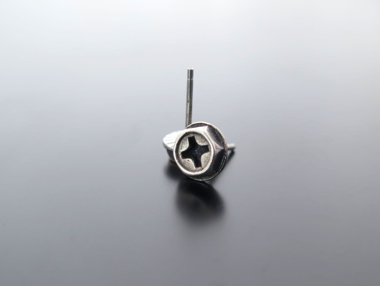 Phillips Kreis, cmputer Kubus, Glas, 925 Karton Phillips Kreis, cmputer Kubus, Glas, 925 Karton von VakadiJewelry