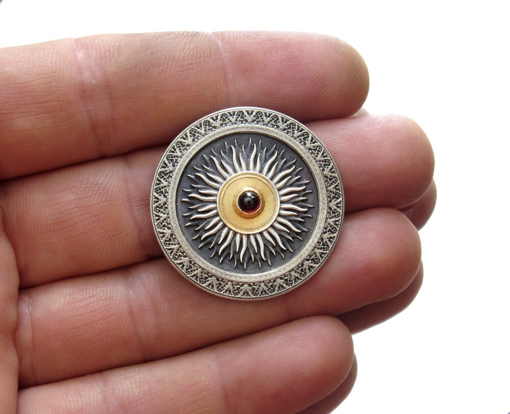 Silberne Sonnenkette, Sonnen Amulett Anhänger, Granat Halskette, Echte Goldene Sonne Schmuck, Weihnachtsgeschenk Silberne Sonnenkette, Sonnen Amulett Anhänger, Granat Halskette, Echte Goldene Sonne Schmuck, Weihnachtsgeschenk von VakadiJewelry