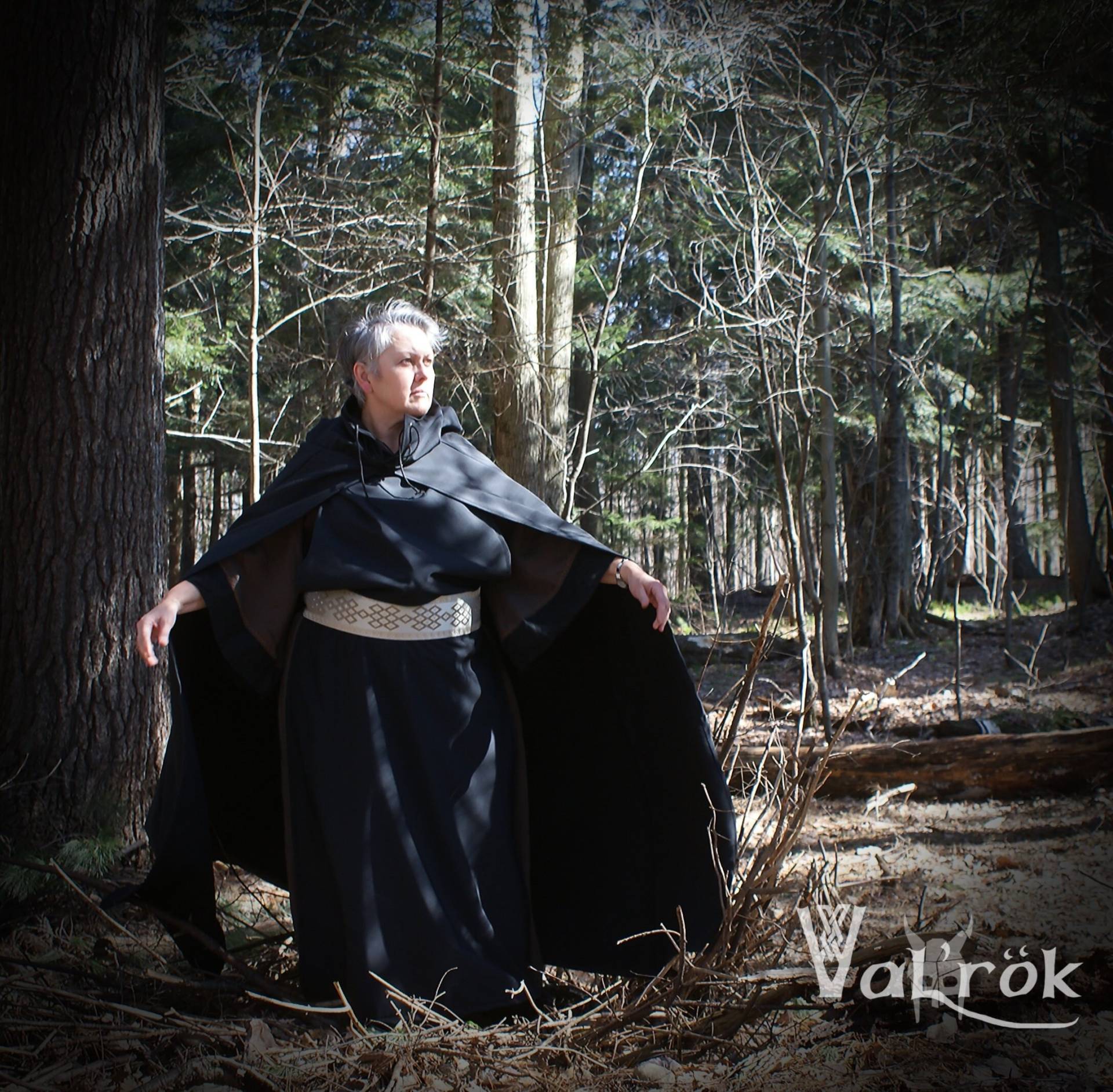 Cape Wasserdichtpenpenlerin Von Val'rok - Lieferung Enthalten Wasserabweisende Mittelalterliche Wasserdichte Priester Leben-Größe Rollenspiel Cape Wasserdichtpenpenlerin Von Val'rok - Lieferung Enthalten Wasserabweisende Mittelalterliche Wasserdichte Priester Leben-Größe Rollenspiel von ValRok