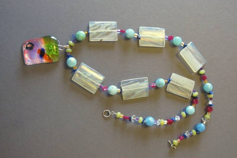 Halskette "Milky Way" Mit Dichroic Glas Und Halbedelsteine." von ValentinasArtJewelry
