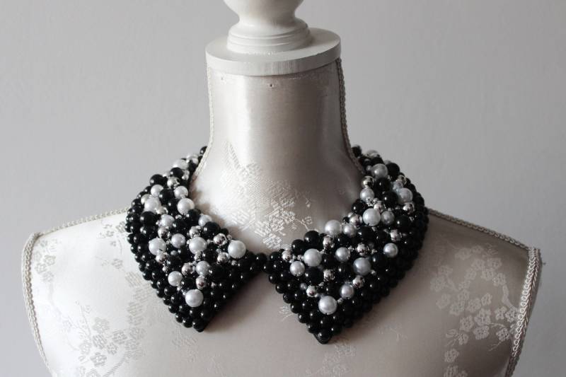 Perlenkragen Kette Schwarz Weiß Silberperlen Perlen Spitzen Abnehmbar Accessoires Für Frauen Bubikragen Elegante Klassiker von ValentinasBoutiquePL
