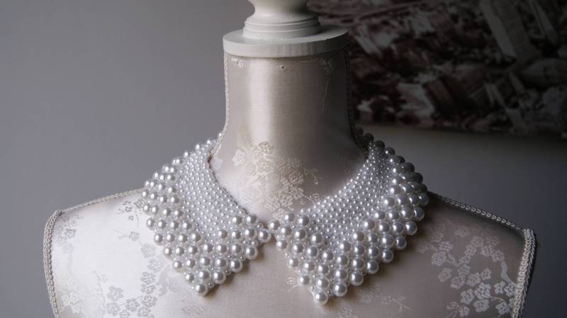 Weiß Kragen Halskette Mit Perlen Spitze Form Abnehmbarer Perlenkragen Abnehmbar Zubehör Für Frauen Bubikragen von ValentinasBoutiquePL