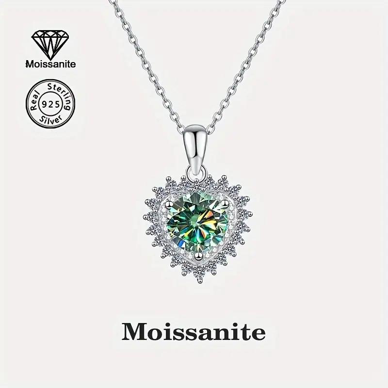 Damen-Halskette Mit Herzanhänger Aus 925Er Silber 1 Karat Mossanit® Geschenkbox Rosen Und Einem Paket Als Geschenk von ValentinsSchmuck