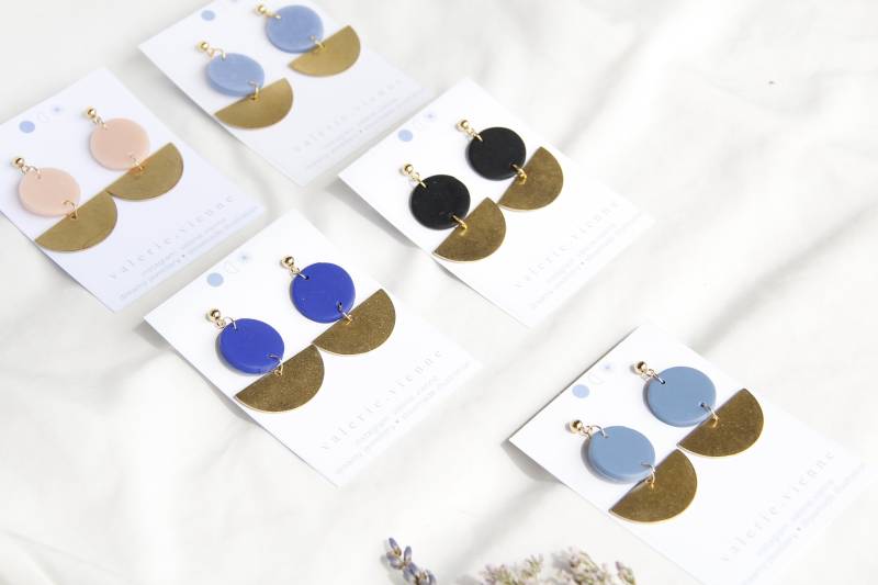 R O S A L I E ~ Halbmond Messing Ohrringe in Zarten Farben Unikate Lieblingsohrringe~Geschenkidee R O S A L I E ~ Halbmond Messing Ohrringe in Zarten Farben Unikate Lieblingsohrringe~Geschenkidee von ValerieVienne