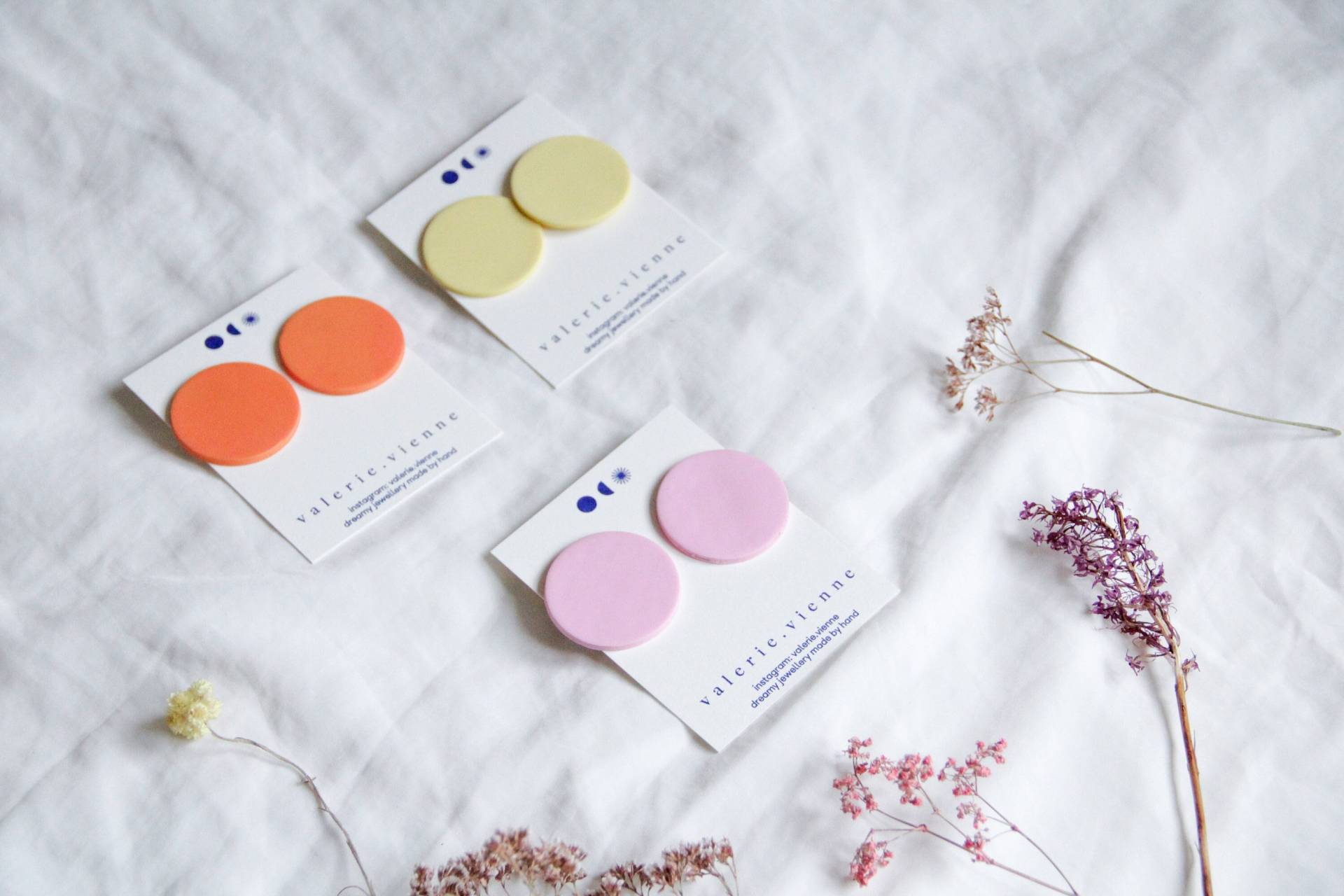 T I L D A ~ Collab Analog Imperfections X Valerievienne Polymerton Statement Ohrringe Modern Und Federleicht T I L D A ~ Collab Analog Imperfections X Valerievienne Polymerton Statement Ohrringe Modern Und Federleicht von ValerieVienne
