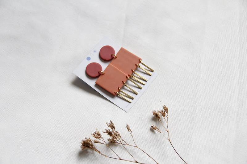 V A Y ~ Moderne Statement Ohrringe in Terracotta Mit Messing Details~Geschenkidee Gift Besondere Anlässe, Hochzeit, Geburtstag, Muttertag V A Y ~ Moderne Statement Ohrringe in Terracotta Mit Messing Details~Geschenkidee Gift Besondere Anlässe, Hochzeit, Geburtstag, Muttertag von ValerieVienne
