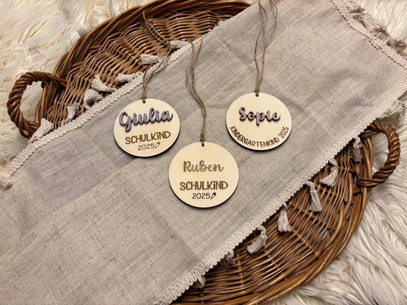 Schulanfang Schulkinder Abschied Ehrzieherin Kindergarten Lesezeichen Anhänger Rucksackanhänger Schulranzenanhänger Schultüten Hänger von ValesWunderwerk