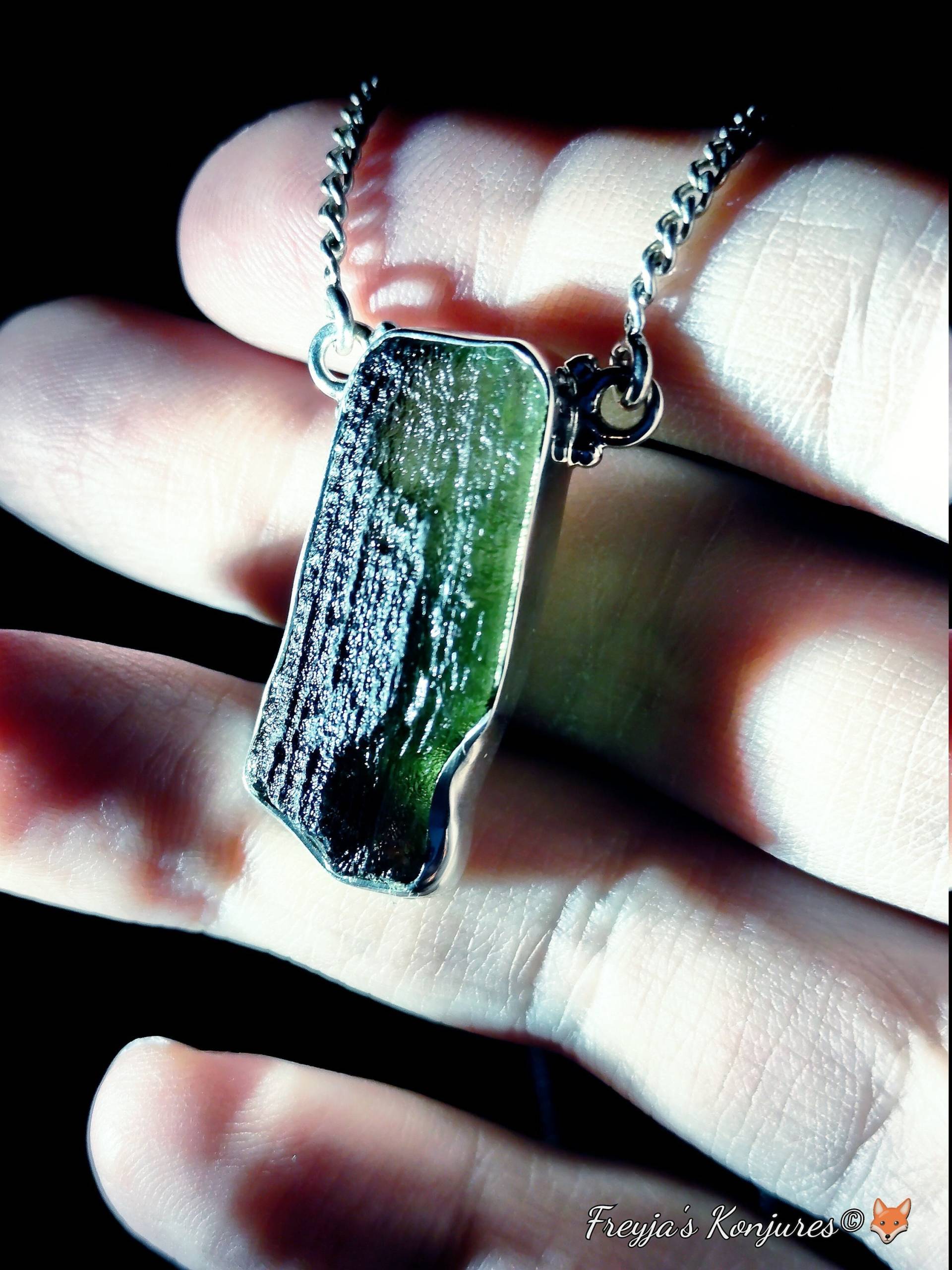 "Großer Roher Moldavit Anhänger Mit Doppelkette "The Holy Grail Stone" "Großer Roher Moldavit Anhänger Mit Doppelkette "The Holy Grail Stone" von ValhallaGems