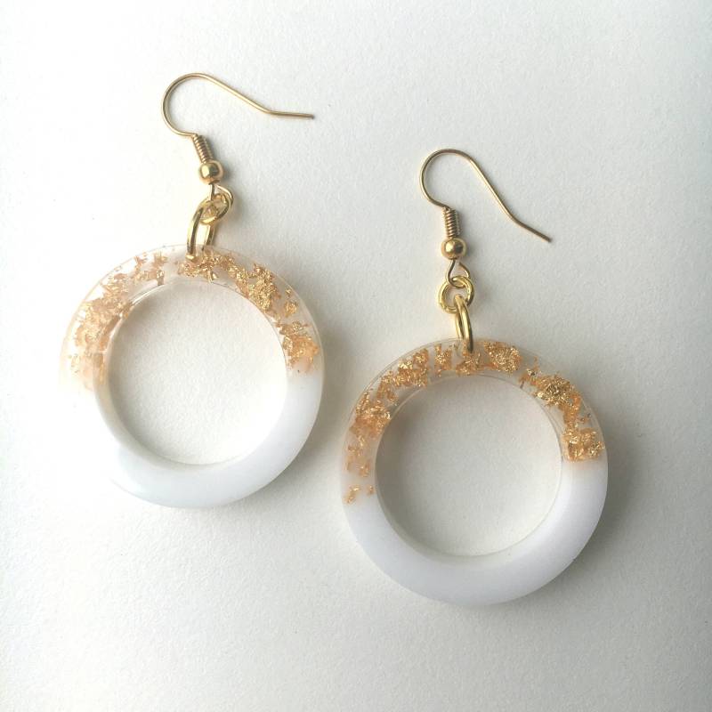 White Gold Flakes Collection - Loop Earrings von Valibelle