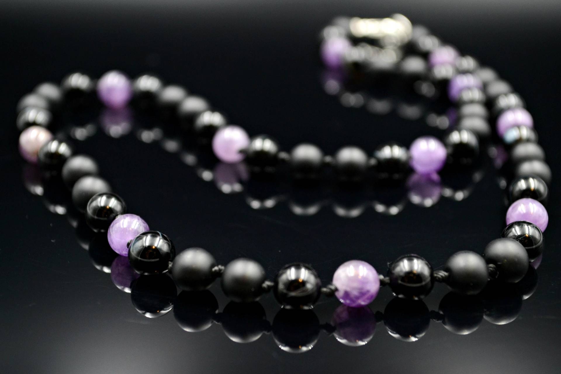 Herren Amethyst Halskette Kristall Edelstein Perlen Geschenk Für Männer Handgeknüpfte Onyx Schwarzer Achat von Valinde