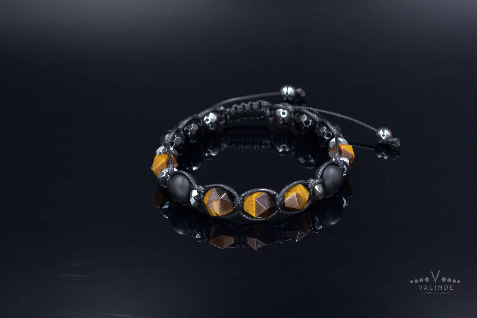 Tigerauge Armband Herren - Schwarzer Onyx & Achat Kristall Makramee Geschenk Für Männer Verstellbares Perlenarmband von Valinde