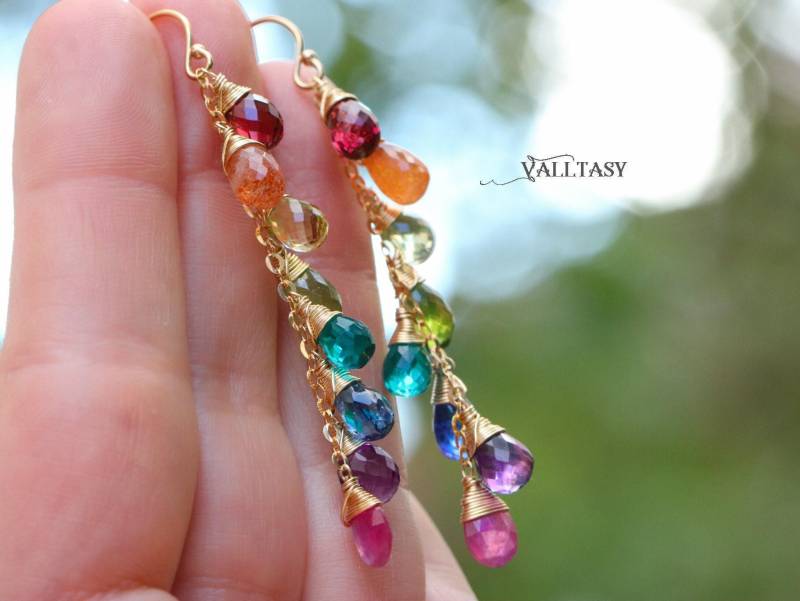 Regenbogen Edelstein Ohrringe 14K Gold Filled, Multi-stone von Valltasy