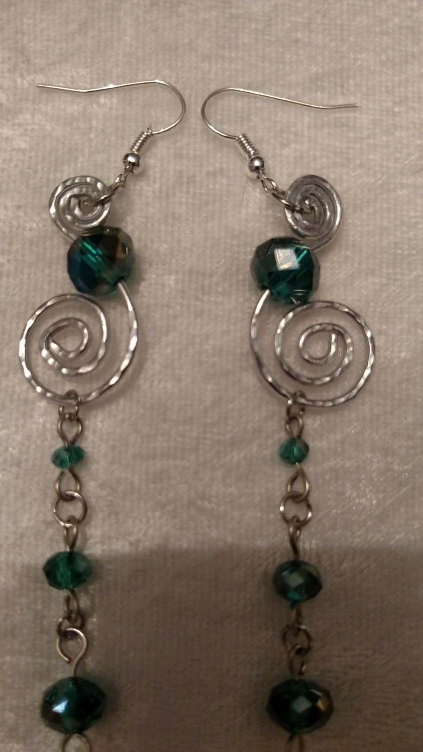 Smaragd Grüner Kristall Ohrringe von ValorousInTheMoodJew