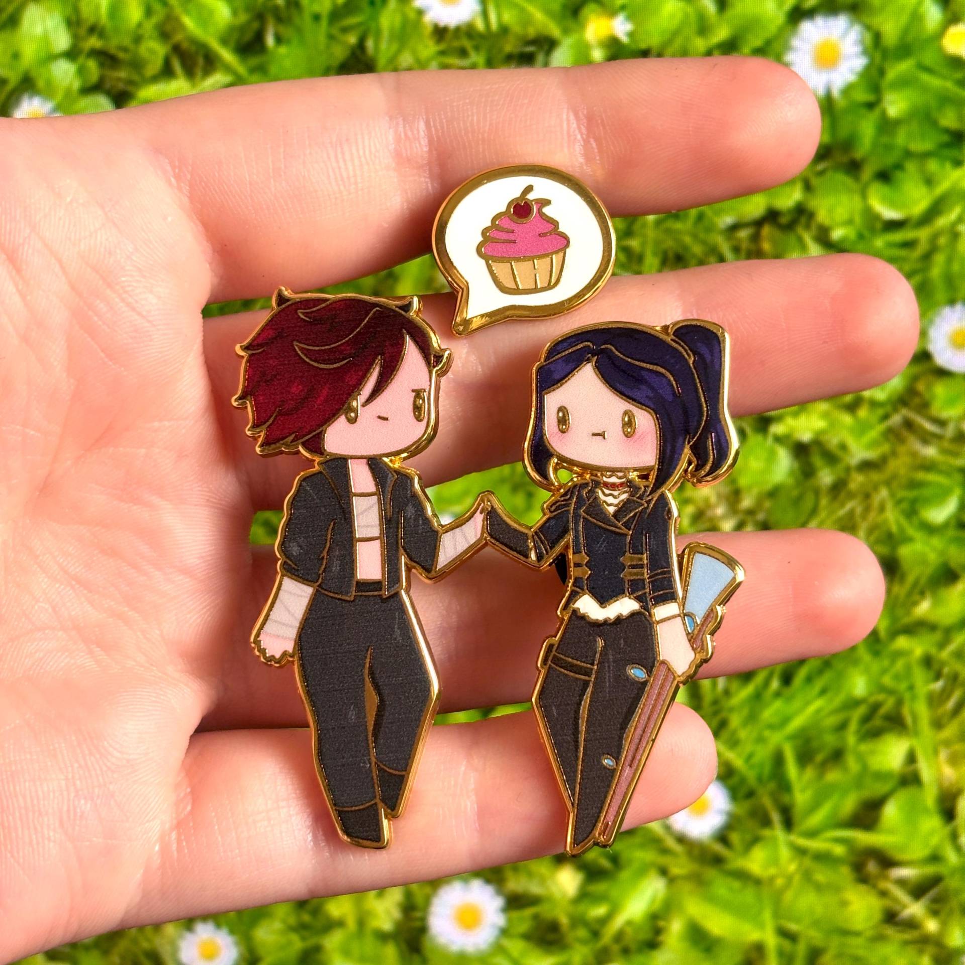 Arkan Inspiriertes Chibi Vi & Caitlyn Emaille Pin Set | "Cupcake" Arkan Inspiriertes Chibi Vi & Caitlyn Emaille Pin Set | "Cupcake" von Valtassi