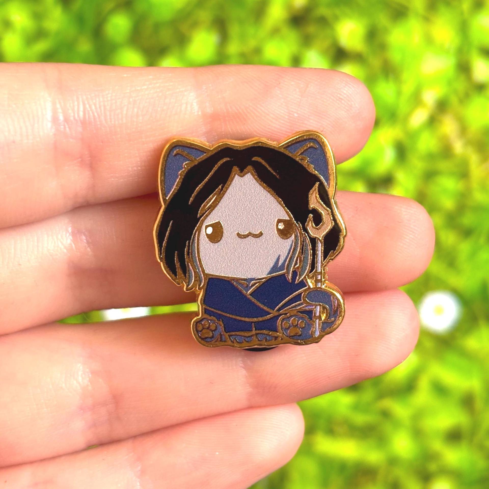 Süßer Chibi Cat Victor Emaille Pin von Valtassi