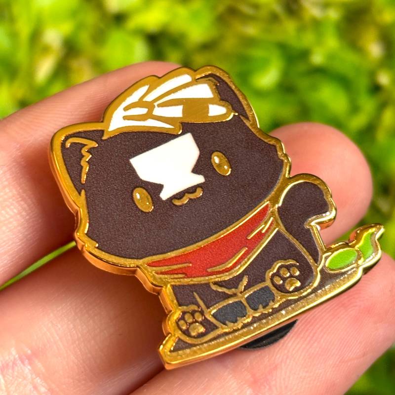Süßer Chibi Katze Ekko Emaille Pin von Valtassi