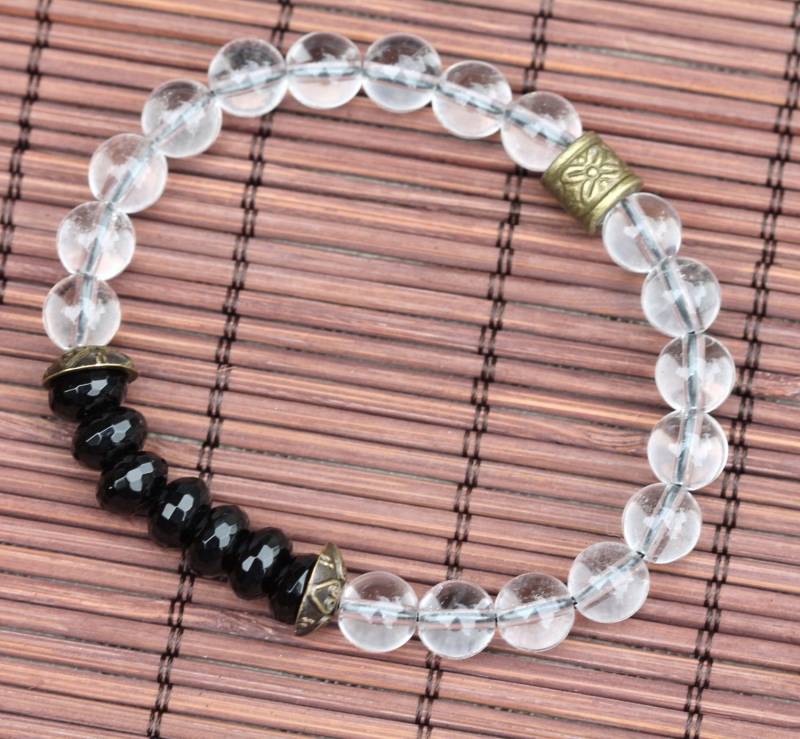 Facettierte Schwarze Onyx Klar Quarz Kristall Armband Antik Gold Genderneutral Yoga Spa Wellness Inspiriert Schmuck Für Alle Stretch Stack Facettierte Schwarze Onyx Klar Quarz Kristall Armband Antik Gold Genderneutral Yoga Spa Wellness Inspiriert Schmuck Für Alle Stretch Stack von VanessaValente