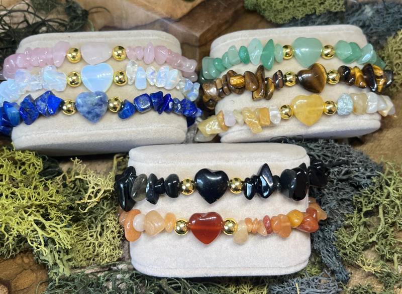 Heilsteinarmband Herzform Mit Splittern/Heilstein Armband von VanneyMoons