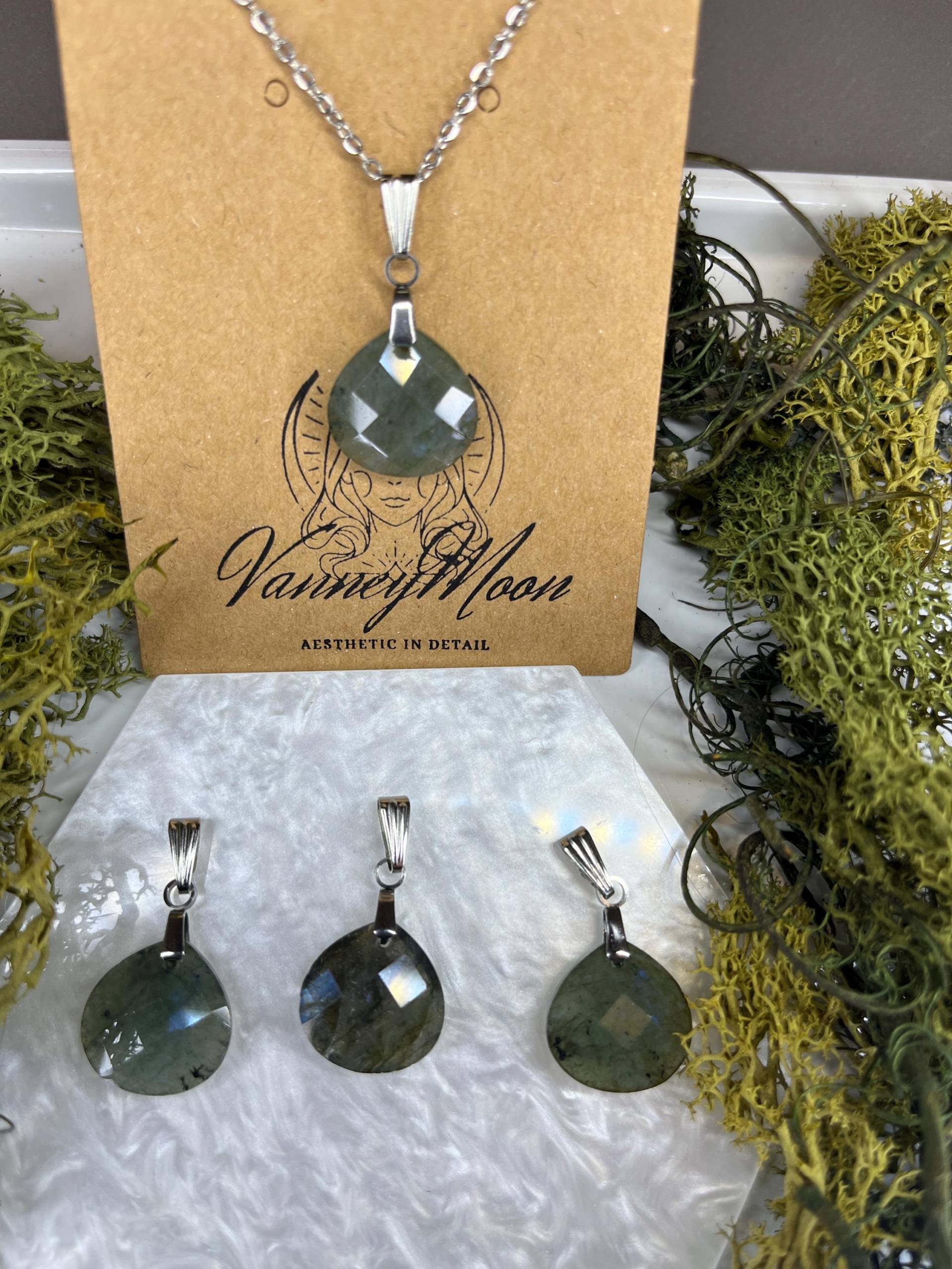 Labradorit Halskette Herz/Heilstein Kette Mondstein Geschliffener von VanneyMoons