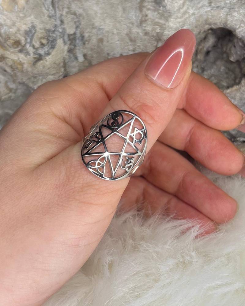 Pentagram Ring/Schutz Detaillierter Edelstahl von VanneyMoons