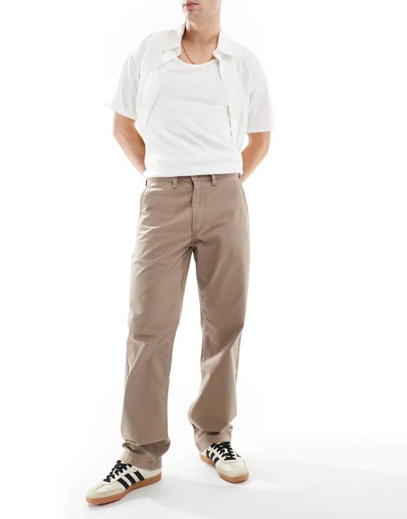 Vans Authentic - Locker geschnittene Chinohose in Taupe-Braun von Vans