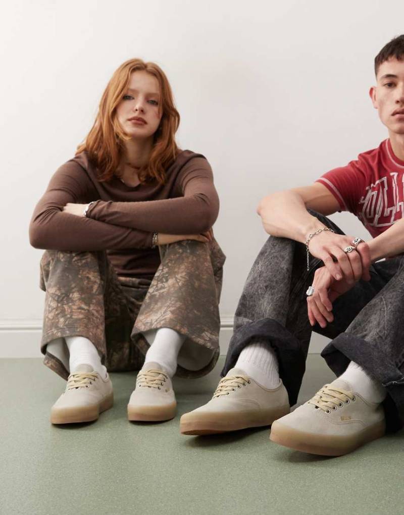 Vans Authentic - Sneaker aus Wildleder in Beige mit Kreppsohle-Neutral von Vans