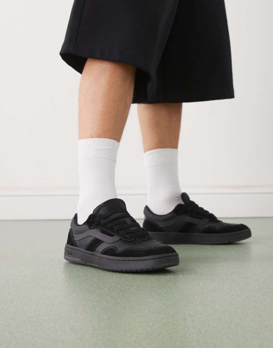 Vans - Cruze 3.0 - Sneaker aus Wildleder in Triple-Schwarz von Vans