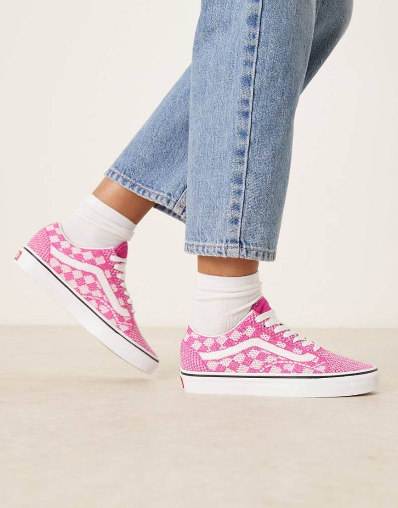 Vans - Old Skool EK - Sneaker mit gestricktem Obermaterial und Schachbrettmuster in leuchtendem Rosa von Vans
