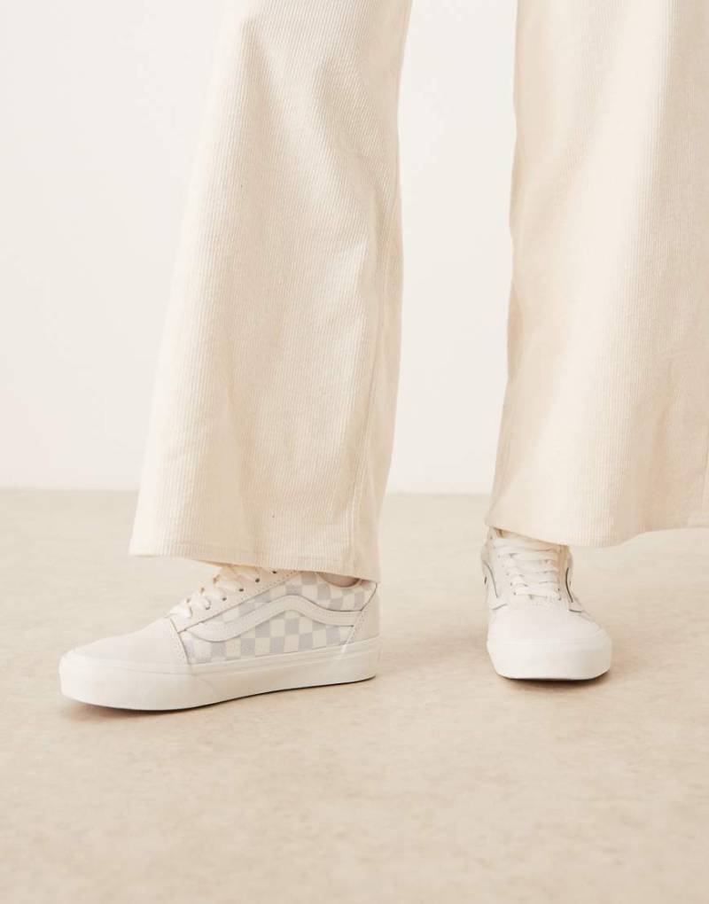 Vans - Old Skool - Sneaker in Grau und Weiß mit Schachbrettmuster von Vans